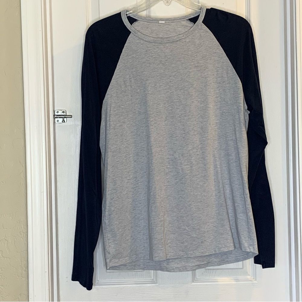 Lululemon Bodhi Long Sleeve Heathered Core Ultra Light Grey / Nautical Navy XL